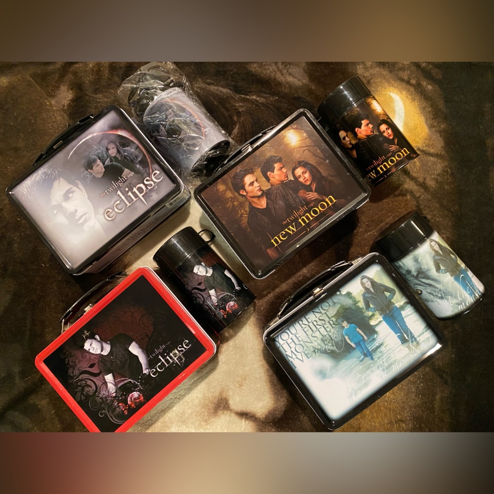 SOLD|4 NECA The Twilight Saga: New Moon & The Twilight Saga: Eclipse Lunchboxes